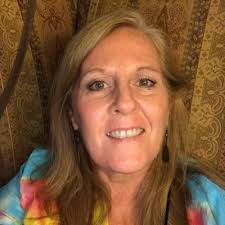 Laura Kealy Fallon (@kealywoman)