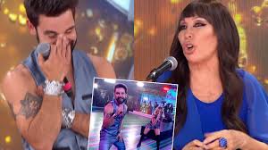 Sin embargo, ángel de brito fue categórico y remarcó que no pasará nunca nada entre laurita y el participante de showmatch: Moria Casan Muy Picara Tras La Performance De Agustin Sierra Lo Mas Revelador Fue El Pantalon De Cachete Ciudad Magazine