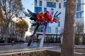 The Beautiful Dreamer Public Art The Dreamers Contemporary Artists