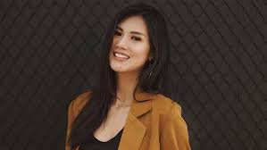 Hal ini diketahui setelah atries memposting kekasih barunya yang merupakan seorang pembalap. Ini Pembalap Yang Akan Dinikahi Atries Angel Usai Putus Dari Chef Juna Indosport