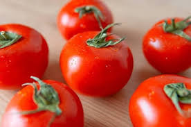 Rebus tomat hingga matang haluskan dengan punggung. Tomat Untuk Bayi Ini Manfaat 6 Manfaat Yang Perlu Parents Ketahui