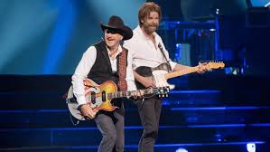 Corey, lauren and daryl discuss martinsville, more twitter. Brooks Dunn Announce Reunion Show In Charlotte Wcnc Com