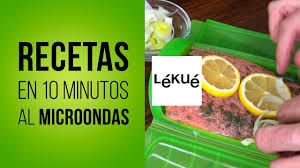 Cocina en el microondas muy rápido y al vapor. Recetas Con Lekue Estuche De Vapor Al Microondas Con Dos Rombos En La Cocina Youtube
