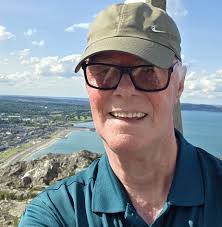 Ireland rugby team > Robbie Williams 🤔 The party is well and truly  underway in Dublin 🎤🎼🎉 #sixnationsrugby #irelandrugby