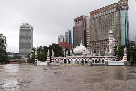 Menurut mohd ekhwan (2000), dari segi terminologi teknikal, banjir kilat merupakan sumbangan hujan yang luar. Banjir Kilat Jejaskan Masjid Jamek Sudah Diramal Meteorologi Kool Fm