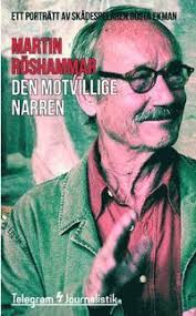 Göran greider kritiserades när han försvarade regeringens åtstramning av migrationspolitiken. Den Roda Traden Mellan Stad Och Land Ett Portratt Av Poeten Och Debattoren Goran Greider Martin Roshammar Haftad 9789176571262 Bokus