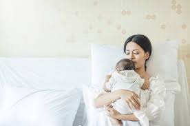 Pernahkah kalian bermimpi tentang hamil, melahirkan ataupun bermimpi tentang bayi? 9 Arti Mimpi Melahirkan Anak Laki Laki Yang Perlu Parents Ketahui Theasianparent Indonesia