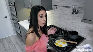 Eva Long - Breakfast And Head | Porntrex.com best HD...