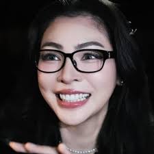 Dani Womack (@mamimeduse)