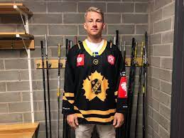 På vår ungdomssida kan ni läsa om allt som händer inom föreningen. Arets Chl Trojor Skelleftea Aik Hockey Facebook