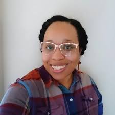 If you've ever met me in person, you'll quickly notice I'm always wearing  earrings. Whether they're bookish, sporty, religious, etc they're probably  from my favorite small business: @bakersblesseddesigns. You can swipe to