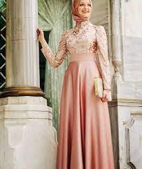 Di kesempatan ini kita akan membahas secara lengkap tentang salah satu kain yang sering digunakan sebagai bahan untuk membuat gaun pengantin (baik yang mengembang maupun tidak), yaitu kain. 4 Koleksi Kombinasi Gaun Satin Yang Menawan