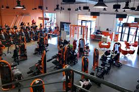 ¿quieres venir al gym y además divertirte entrenando? Basic Fit Gym Basic Fit Thillois Zac Nord Thillois