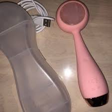 Wet & then power on rinse pmd clean under water and turn on the device. Pmd Makeup Pmd Clean Pro Rq Rose Quartz Poshmark