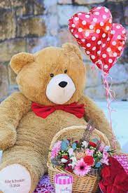 Go Big Give Them A Giant Teddy Bear This Valentine S Day Big Bear S Are The Perfect V Day Gi Unique Valentines Gifts Teddy Bears Valentines Giant Teddy Bear