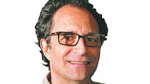 Time in a pirogue: two bands, one heart