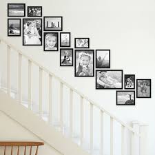 Black And White Gallery Wall Stairs Treppenhaus Gestalten Mit Bilderrahmen Von Photolini Bilderrahmen Gestalten Mit Photolini Tr In 2020 Picture Gallery Wall Picture Wall Staircase Staircase Pictures