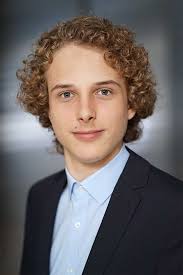 Das bewerbungsfoto erleichtert es, sich ein bild vom bewerber zu machen. Die Besten Preise Fur Professionelle Bewerbungsfotos