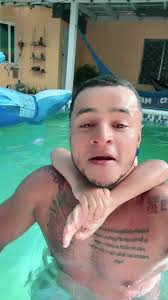 Transformación de Erik: De Mounstro a Papá Amoroso