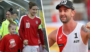 Austrian ace clemens doppler rates the facilities at the world championships on par with the olympic games and can't wait to. Sportler Wahl Beachvolleyballer Clemens Doppler Kritisiert Journalisten
