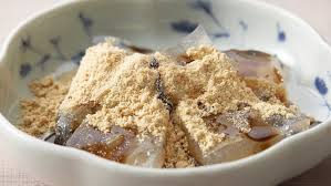 Kuzu Mochi A Jelly Like Sweet With Two Toppings Recettes Sucrees Recette