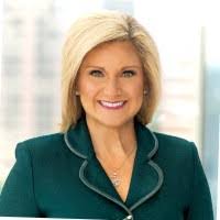 Danielle Stapleton's Instagram, Twitter & Facebook