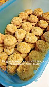 Biskut florentine atau juga dikenali sebagai biskut crunchy caramel almond, biskut raya paling mudah disediakan dan sangat. Resepi Biskut Raya Simple Cornflakes Crunchy Cookies Azlina Ina
