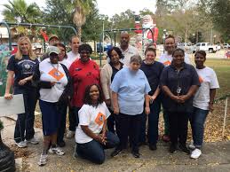 Camellia City Aktion Club helps prepare park for holidays