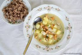 Schwammerlsuppe Mit Heidensterz Steirisches Rezept Mit Buchweizen Schwammerlsuppe Rezepte Lebensmittel Essen