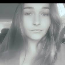 What are cake farms for in Sims Free Play?