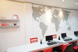 Travelling Agent Office Interior Design Interior Room Design Office Interior Design White Office Decor Travel Office