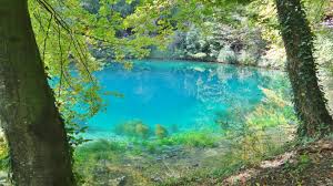 Exsurgence qui constitue la source de. Hohlensystem Blautopf Das Geheimnis Der Tropfstein Kathedralen Welt Der Wunder Tv
