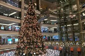 Menyambut hari natal 2019 dan tahun baru 2020 si momot menurunkan 224 ucapan dan pesan selamat natal tahun baru yang 43 di antaranya berbahasa indonesia dan sisanya bahasa inggris. 6 Pohon Natal Ikonik Dan Instagramable Di Jakarta