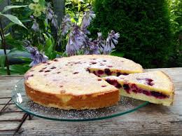 Schwarze Johannisbeerkuchen Mit Mandeln Johannisbeerkuchen Johannisbeeren Kuchen Lecker
