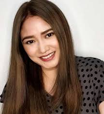 Actress discovered in McDonald's commercial turns 41