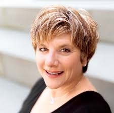 Colleen Goldstone Lic RE Salesperson w/ MCTeam at Warren RE