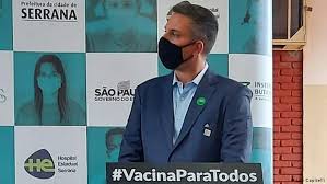 Que é relativo a, pertencente a, próprio de ou originário das serras; Corona Serrana Die Geimpfte Stadt In Brasilien Welt Dw 24 02 2021