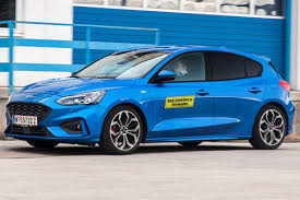 Es wird niemand geblendet da es sehr schnell reagiert. Ford Focus 1 5 Ecoblue 120 St Line Im Test Autotests Autowelt Motorline Cc