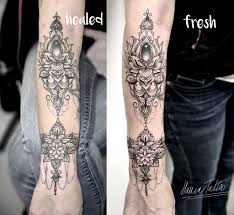 Kolik stojí tetování, záleží na velikosti a složitosti motivu, na množství spotřebované barvy a na čase, který tatér či tatérka stráví. Hania Tattoo Studio Beitrage Facebook