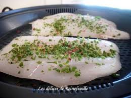 Filets De Saint Pierre Sauce Veloutee Tagliatelles De Legumes Filet De Saint Pierre Tagliatelles De Legumes Cuisine Poisson