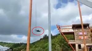 Zip wire fail in wales uk. Eden Project 50mph Ride Leaves Mother With Horrendous Rope Burns Around Her Neck Daily Mail Online