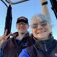 Julia Allen (@julia.beyondballooning) • Instagram photos and videos