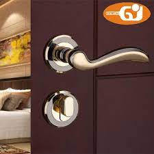 Samsung brings to you this innovative smart door lock that not only offers safety but it also enhances the aesthetics of your door, thanks to its innovative features and sleek design. Rose Zinc Alloy Door Handle Main Door Handle Classic Door Lock Door Handles Door Lock Design Classic Doors