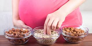 Minyak zaitun adalah makanan sunnah untuk ibu mengandung yang boleh mengawal kolestrol dalam badan, menjaga kesihatan jantung, mengawal tekanan darah dan memperbaiki sistem imunisasi. 8 Makanan Pantangan Ibu Hamil Yang Wajib Dihindari Dari Ikan Hingga Kopi Merdeka Com