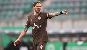 Mit einem sieg über die. 2 Bundesliga St Pauli Holstein Kiel Heute Live Im Tv Und Livestream