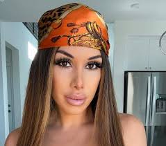 He is the founder of several companies that, cumulatively, employ more than 500 people. Savanna Santos Biography Wiki Height Age Family Career Facts Boyfriend And Net Worth