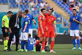 Après cette dernière journée du groupe a, l'italie et le pays de galles ont empoché leur ticket pour les huitièmes de finale. 7ngifpw Hskk0m