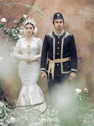 Masih di bulan yang sama, tepatnya beberapa hari usai presiden joko widodo mengenakan pakaian adat nusa tenggara timur saat peringatan kemerdekaan indonesia, kekerasan terjadi. Kilas Balik 6 Potret Prewedding Immanuel Caesar Hito Felicya Angelista Dari Adat Manado Hingga Ala Film Heart Showbiz Liputan6 Com