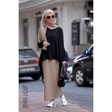 Simple dan gak ribet, beberapa gaya tersebut bisa banget menjadi referensi. Fashion Hijab Model Pakaian Hijab Model Pakaian Kejelitaan Kasual