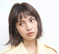 ぱっつん前髪 アレンジ大特集 レングス別におすすめスタイルをご紹介 folk 前髪 スタイル ロブヘア ボブパーマ 前髪あり